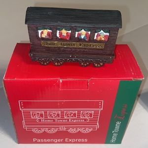 New in box vintage Home Towne Express 1998 Edition Passenger Express train car.